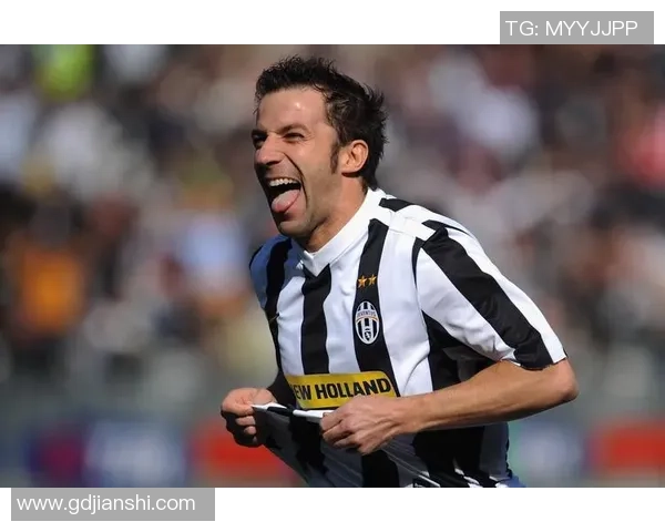 十月出生的足球巨星有哪些，他们的足球生涯和成就如何